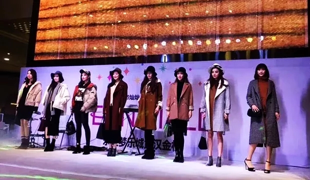 這面3層樓高的壹品玉屏，帶火這座16萬㎡購物中心的線下營銷 8.webp.jpg