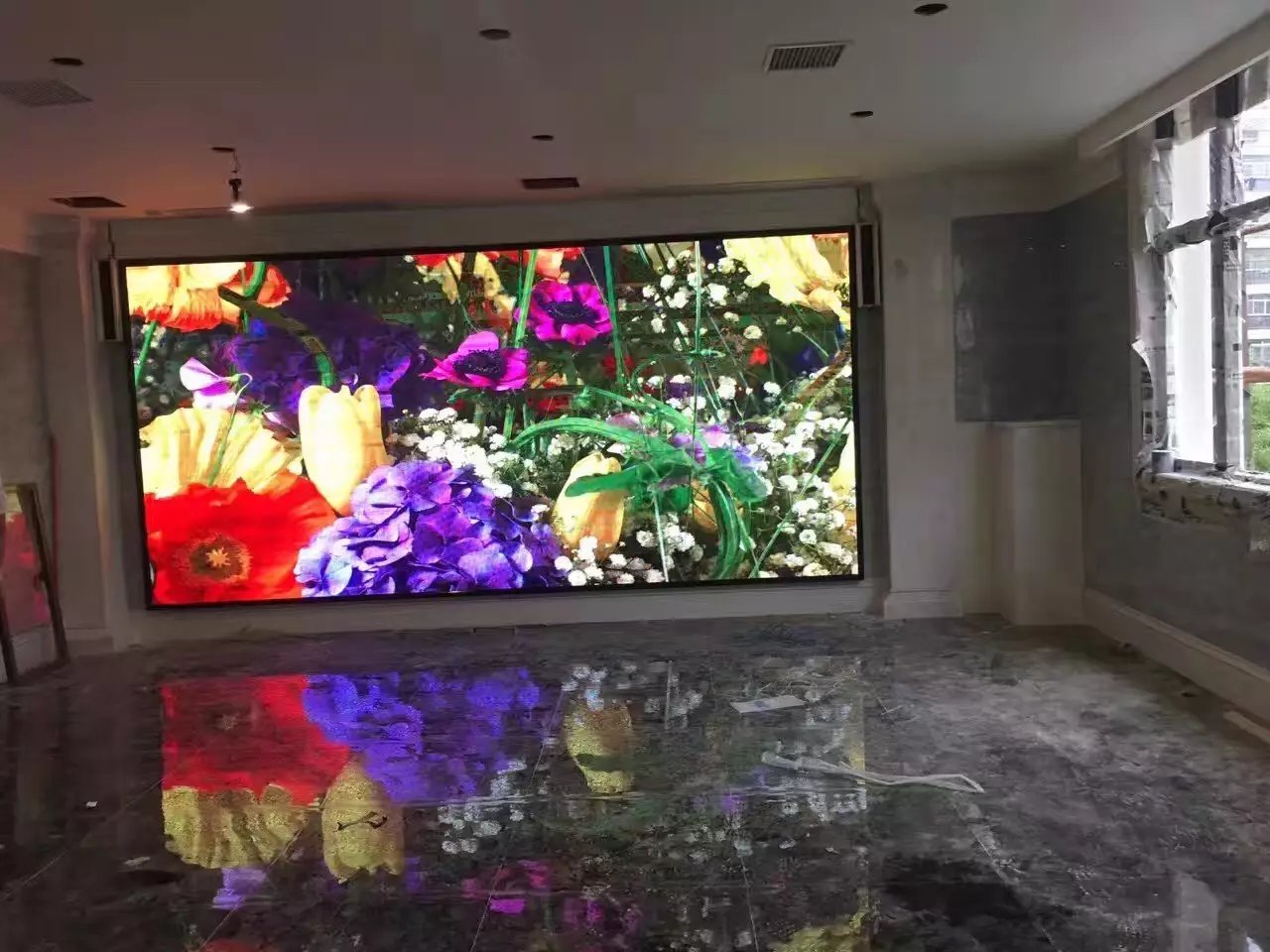 商業(yè)<a href=http://www.zisens.com target=_blank class=infotextkey>led電子屏</a>