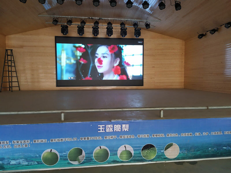 室內(nèi)<a href=http://www.zisens.com/xiaojianju/ target=_blank class=infotextkey>小間距</a><a href=http://www.zisens.com target=_blank class=infotextkey>led電子屏</a>