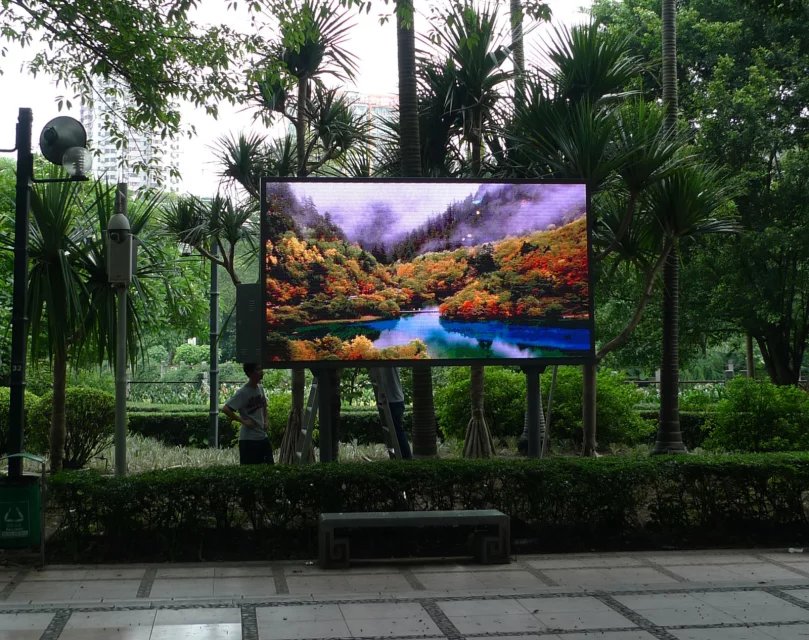 酒店門口<a href=http://www.zisens.com target=_blank class=infotextkey>led屏</a>