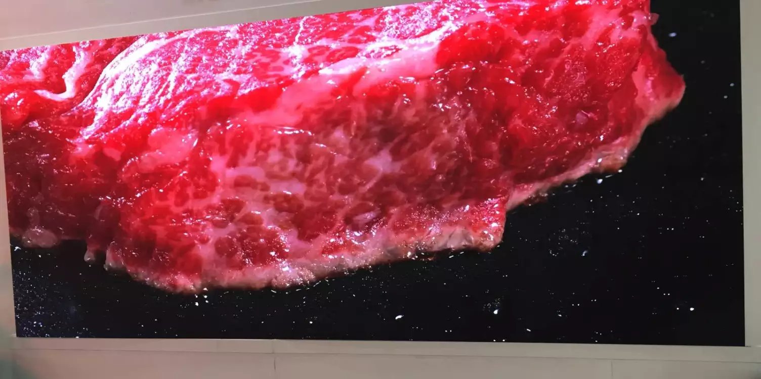 深圳華信通光電<a href=http://www.zisens.com/xiaojianju/ target=_blank class=infotextkey>小間距</a>高清<a href=http://www.zisens.com target=_blank class=infotextkey>led顯示屏</a>