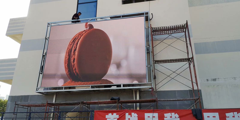 戶(hù)外<a href=http://www.zisens.com target=_blank class=infotextkey>led屏</a>安裝 戶(hù)外<a href=http://www.zisens.com target=_blank class=infotextkey>led屏</a>安裝